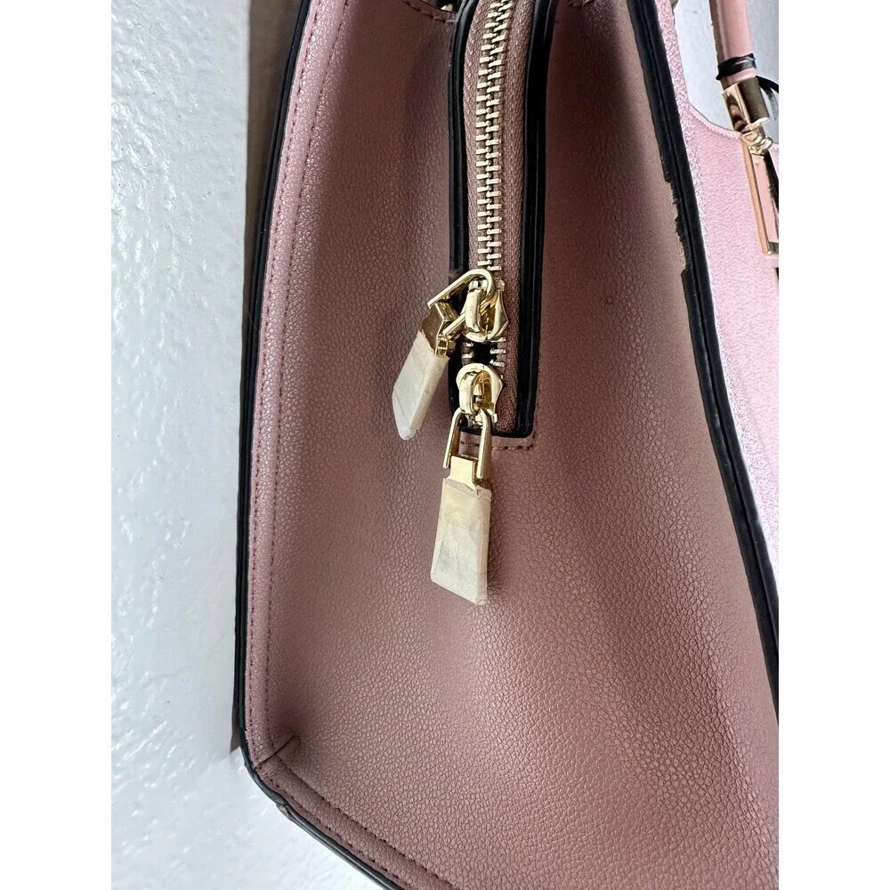 Gramercy & Grand Satchel Bag Womens Medium Pink Faux Leather Vegan Zip Purse